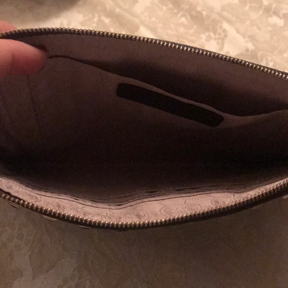 Michael Kors Clutch - Picture 4 of 4
